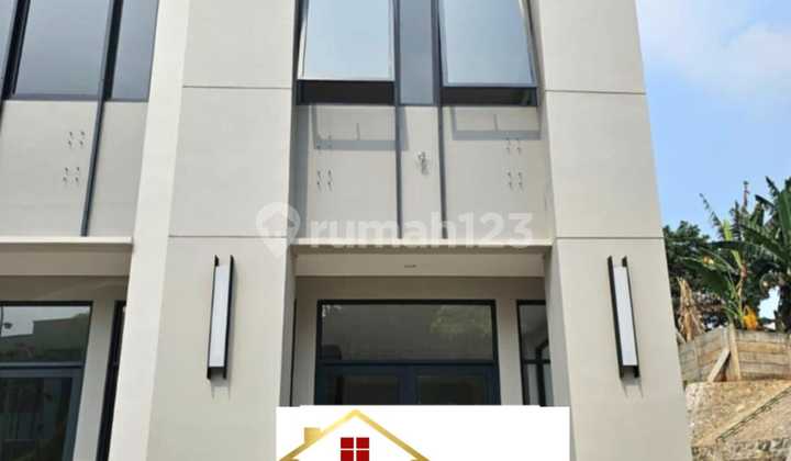 Ruko 2 Lantai Hoek di Bsd Lokasi Strategis 2 Menit ke Ice Bsd, 3 Menit ke Aeon Mall, 3 Menit ke Tol Serpong