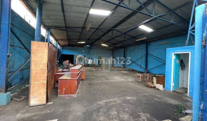 Gudang 1000m3Ex Bengkel di pinggir jalan raya jalur Propinsi Bekasi  3