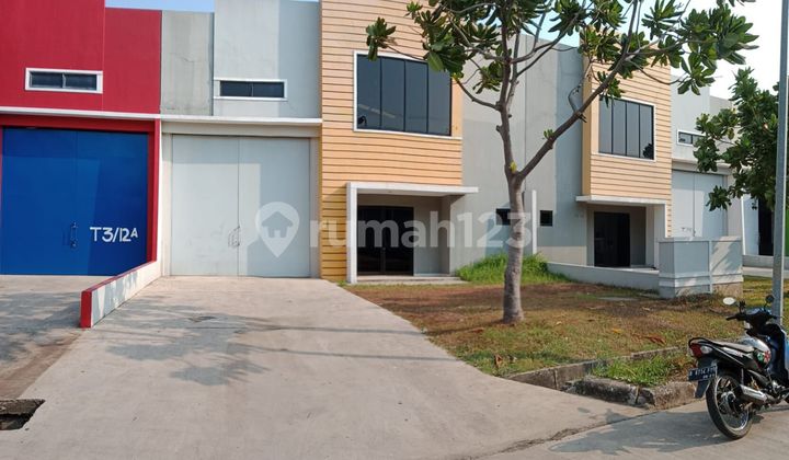 Ready-to-Use New Warehouse Full Permit Strategic Affordable Land 480 M2 Building 336 M2 in Marunda Center Taruma Jaya Bekasi Ready-to-Use New Warehouse Full Permit Strategic Affordable Land 480 M2 Building 336 M2 in Marunda Center Taruma Jaya Bekasi