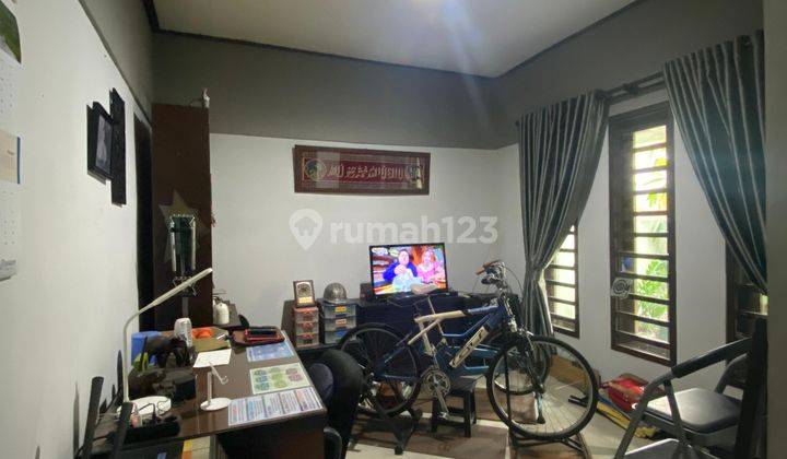 Dijual Rumah 1,5 Lantai di Duren Sawit  1