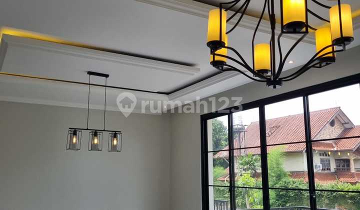 Sale! Rumah Baru Asri Mewah Pinggir Jalan Lb 300m2 Fasilitas Mewah Sisa 1 Cuma 4 M Cocok Milenial Lokasi Jakarta Selatan  1