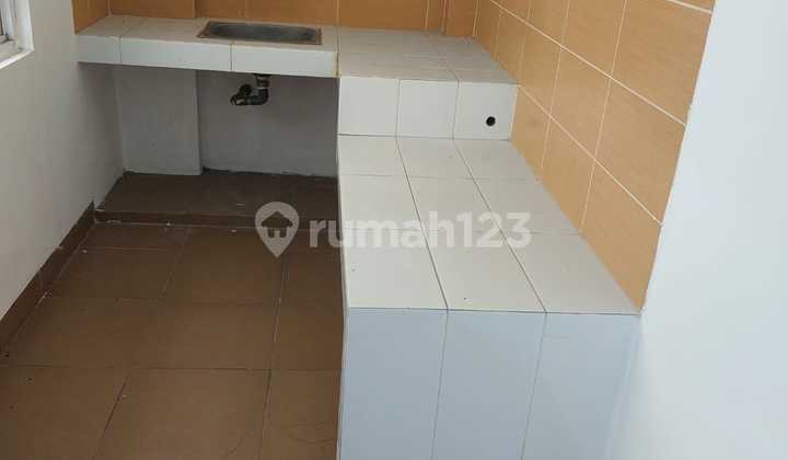 Dijual Ruko Hoek 5 Lantai Siap Huni di Megaboulevard Harapan Indah Bekasi Barat Lokasi Pinggir Jalan