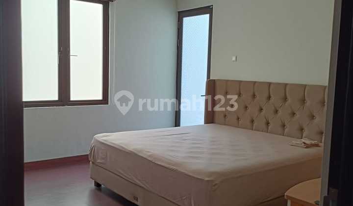 For Rent Good Luxury House 250m2 Land Area Suitable for Expatriates/Office BossesPrime Tropical Asia Elite Cluster Location Harapan Indah Bekasi 2