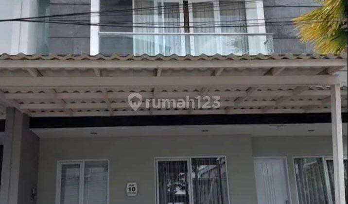 Rumah Minimalis 3 Lantai di Sukahaji Sukajadi Pasteur Bandung 1