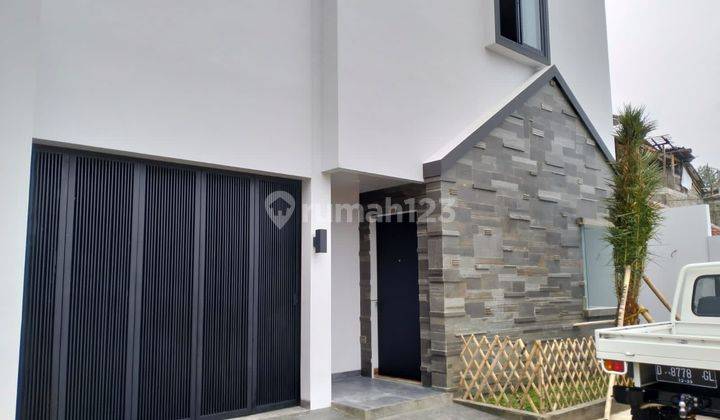 Rumah Minimalis 2 Lantai Cigadung Bandung  1