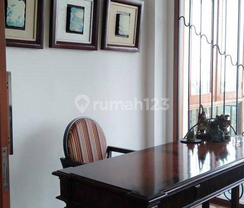 Rumah Villa Artis Mewah Kolam Renang di Dago Bandung 2