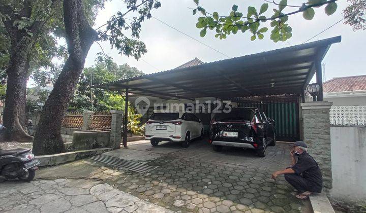 Rumah Riau Cafe Kuliner Kantor Strategis Kota Bandung  1