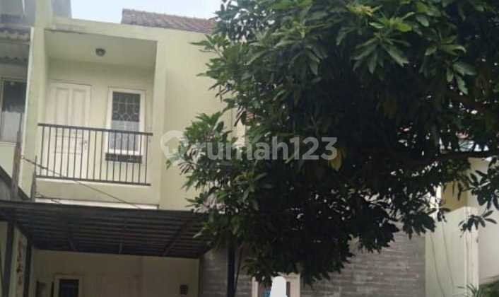 2-Story House in New Jasmine Canopy Cluster, Gading Serpong, Win