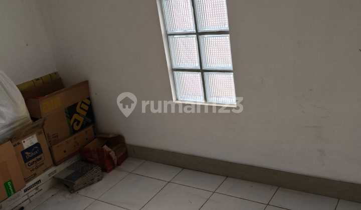 Jual Dan Disewakan Rumah Hoek 2 Lantai Semanan Jakarta Barat Ade 2