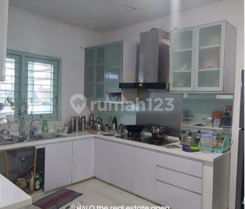 Dijual Rumah di Green Garden Semi Furnish Jakarta Barat, Lia