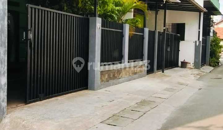 Jual Rumah Siap Huni di Serua Indah Tangerang Selatan Van