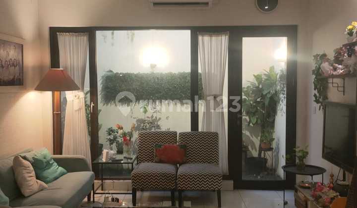 Jual Rumah bagus Siap Huni di BSD Tangerang Selatan Liu Jual Rumah bagus Siap Huni di BSD Tangerang Selatan Liu