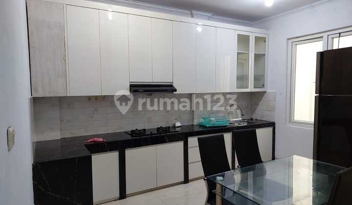 Disewakan Rumah Full Furnished 2 Lantai Gading Serpong Ade 2