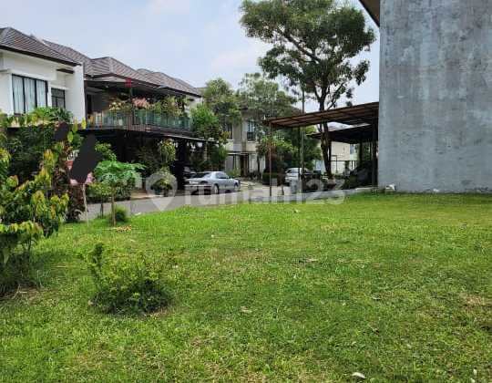 Urgent Sale: Rare Plot, Hook Cluster Ilustria BSD NVY Urgent Sale: Rare Plot, Hook Cluster Ilustria BSD NVY