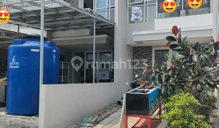 Dijual 2 Rumah Bersebelahan di Palm Blossom Jakarta Barat Her