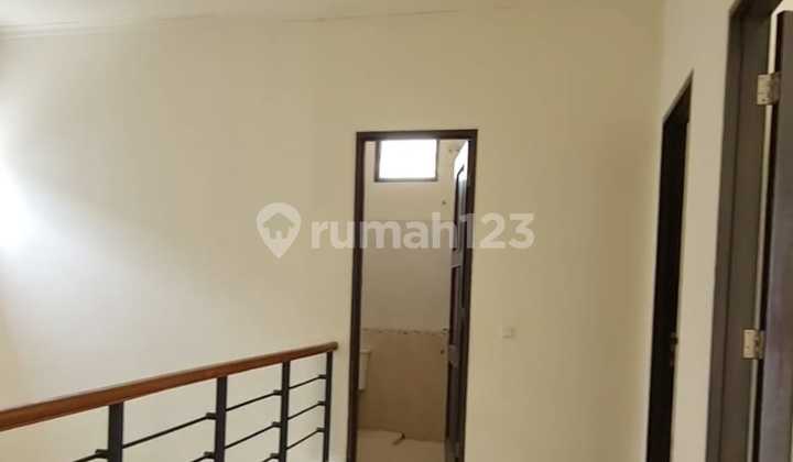 Jual Rumah Cluster Newton Harga Dibawah Pasar Gading Serpong Ade 2