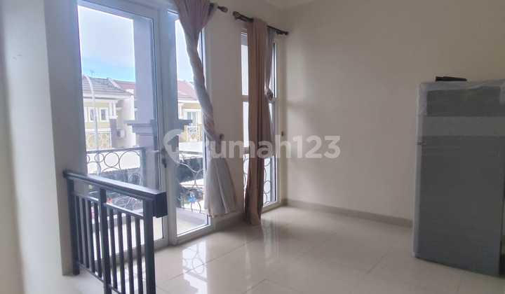 Rumah Disewakan Cluster Fiordini Lebar 8 Full Furnish, Ade 2