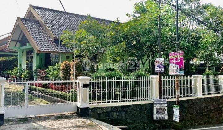 Rumah Authentic Tanah Luas di Kota Bandung 1