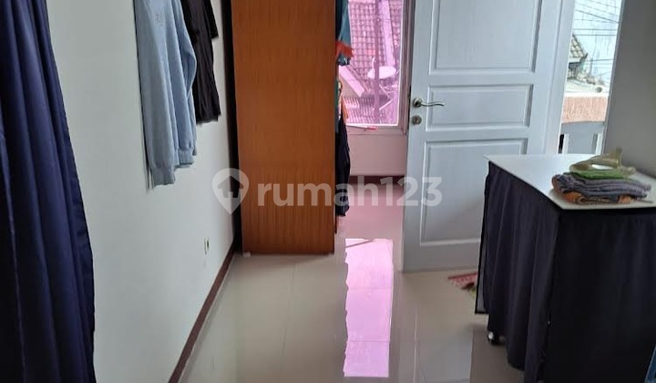 Two-story house in Nusaloka Nusa Loka BSD City 2