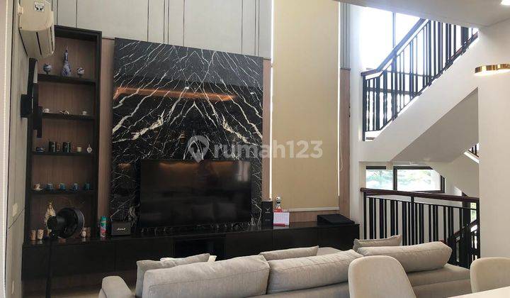 Turun Harga Rumah Mewah Full Furnished Hoek di The Zora Bsd 2