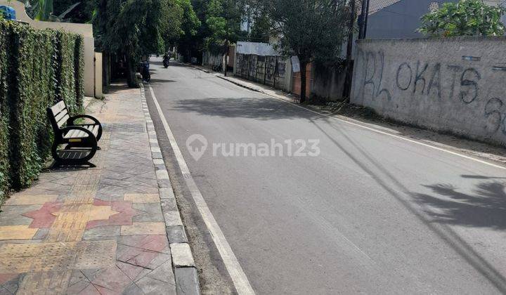 Turun Harga Rumah Besar di Cirendeu Tangsel Pinggir Jalan 2