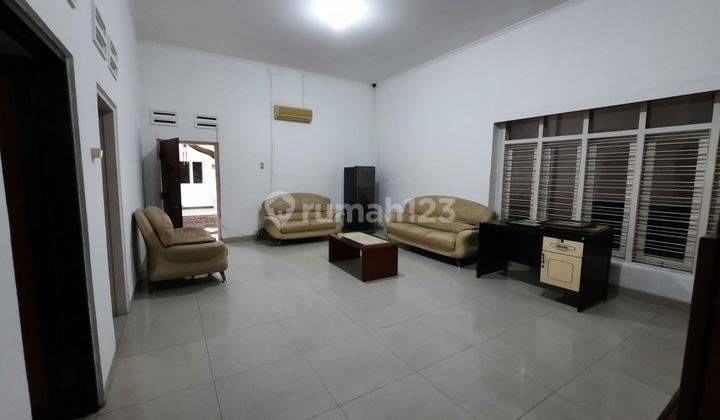 Rumah tengah kota Solo 4