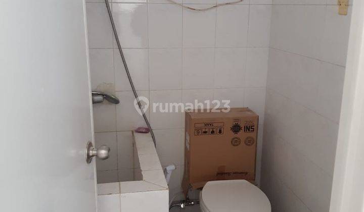 Rumah 1 lantai hook di Graha Padma 3