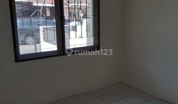 Rumah 1 lantai hook di Graha Padma 6