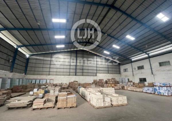 Bangunan Toko dan Gudang di Jatiasih, Bekasi