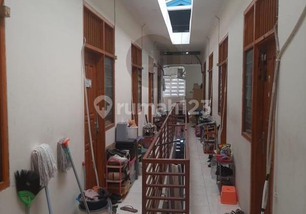 Rumah kost di daerah Tanjung Duren