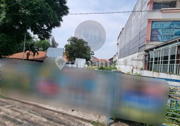 Plot on Jalan Setiabudi 2