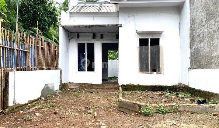 Dijual rumah dalam cluster kondisi apa adanya di Cilodong Depok 1