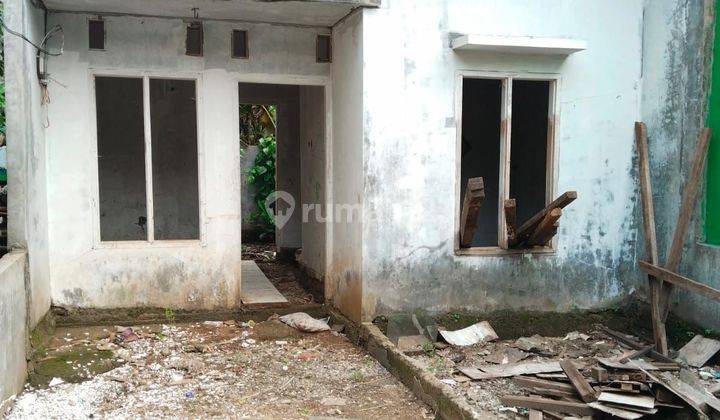 Dijual rumah dalam cluster kondisi apa adanya di Cilodong Depok 2