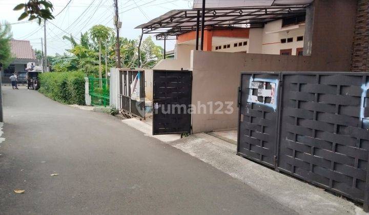 Dijual rumah siap huni akses mobil di Depok 2 Timur 2