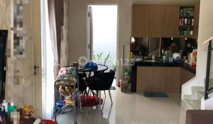 Disewakan Rumah Mewah di Summarecon Serpong 2