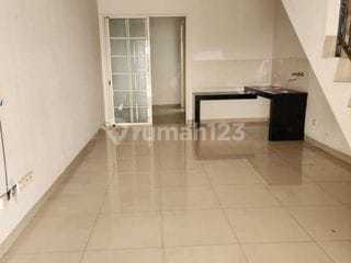 Rumah Bagus Unfurnished Green Lake City, Jakarta Barat 4 x 15