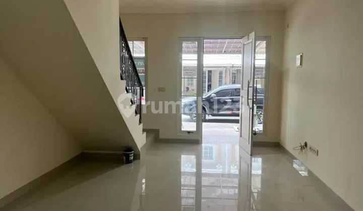 Rumah Bagus Unfurnished Green Lake City, Jakarta Barat 4 x 15 2