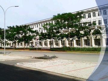 Di Sewakan Ruko Strategis Di Green Lake City Hadap.jalan Raya