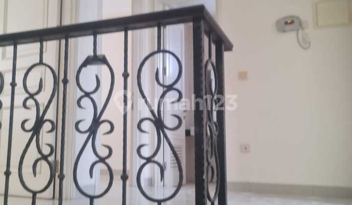 Kontrakan Rumah Unfurnished Green Lake City, Jakarta Barat Bagus 2