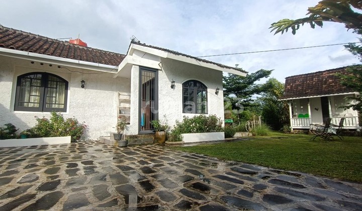 For Sale: Spacious 1213 Square Meter Villa in the Tourist Area of Candibinangun, Pakem, Sleman. For Sale: Spacious 1213 Square Meter Villa in the Tourist Area of Candibinangun, Pakem, Sleman.