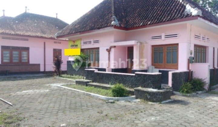 Classic House near Malioboro, Close to Lempuyangan Station, Near Pakualaman Yogyakarta. 2