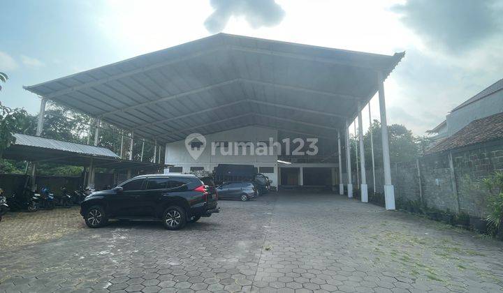 gudang dengan loading dock di jl magelang sleman yogyakarta 1