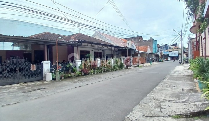 Strategic 1-Story House, Land Area 325 Square Meters in Seturan, Business & Campus Zone 2