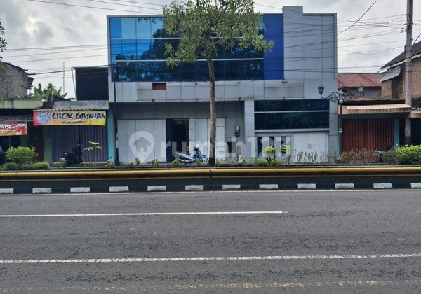 Business Opportunity for a 2-Story Shop House, Close to Bantul Square