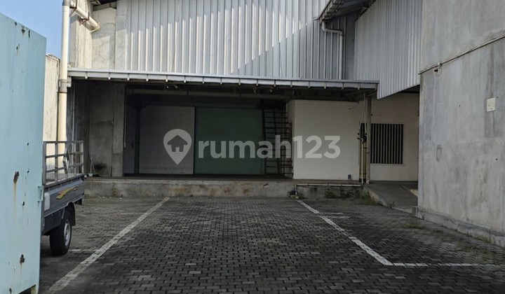 Warehouse for Rent Strategic Location on South Ring Road Near the Supreme Religious Court, South Ring Road Sewon Bantul