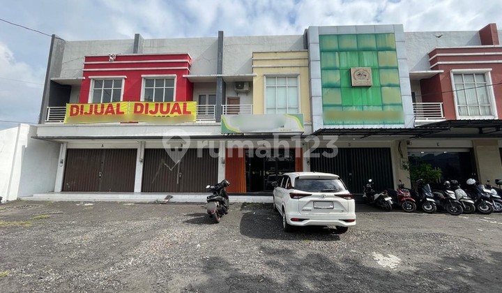 For Sale: Strategic 2-Story Shop House in Ringroad Selatan, Bangunharjo Business Complex, Sewon, Bantul For Sale: Strategic 2-Story Shop House in Ringroad Selatan, Bangunharjo Business Complex, Sewon, Bantul