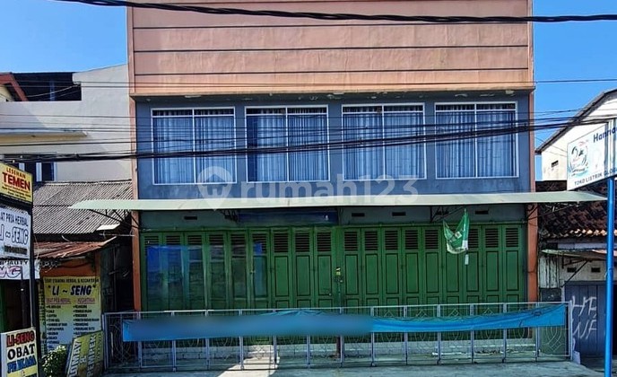 For Rent: Strategic 2-Story Shop House in Premium Sorogan Area, Close to Gamping Market & PMI, Banyuraden, Gamping, Sleman 1