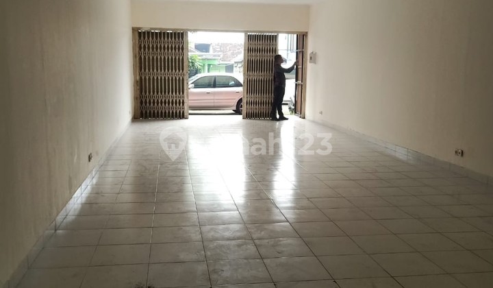 2-story shophouse in Jombor, Mlati, Sleman, Yogyakarta