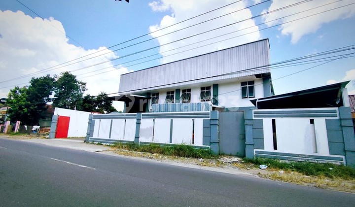 Warehouse Area 1,400 Square Meters Beside Kebon Agung Road, Sleman, Easy Truck Access, Ready to Operate, Sumberadi, Mlati, Sleman