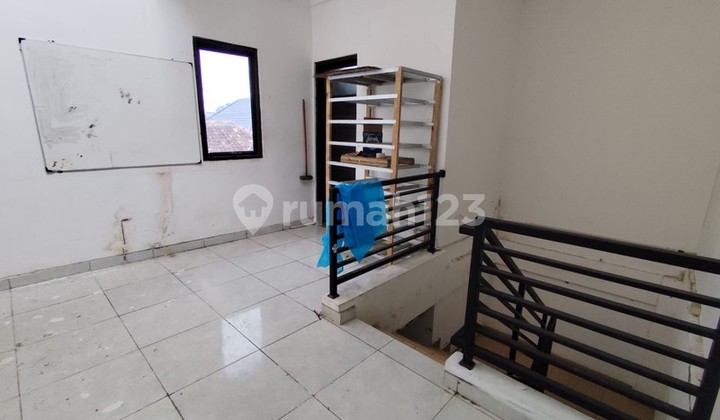 For Rent Strategic 2-Storey Shop House on Jl. Palagan KM 6.5 Suitable for Office & Business, Sariharjo, Ngaglik, Sleman 1